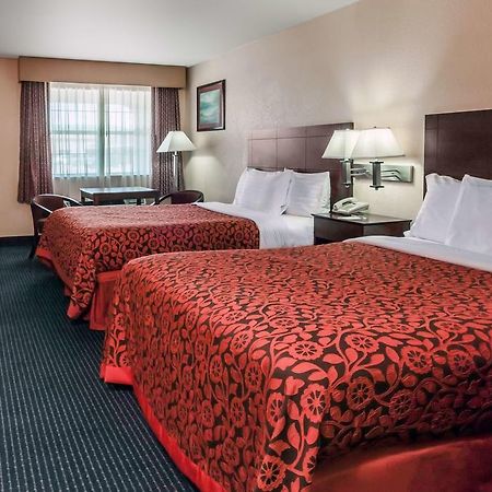Days Inn Gun Barrel City ภายนอก รูปภาพ