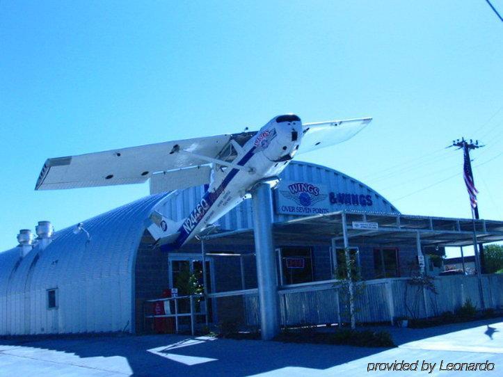Days Inn Gun Barrel City ภายนอก รูปภาพ