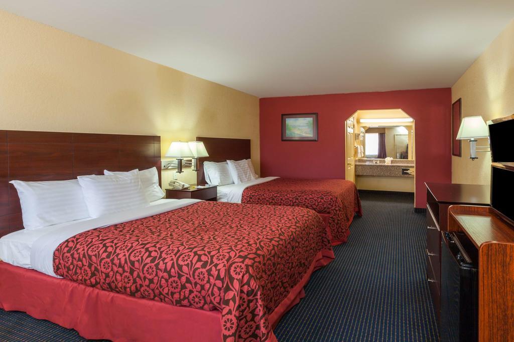 Days Inn Gun Barrel City ภายนอก รูปภาพ