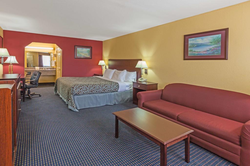 Days Inn Gun Barrel City ภายนอก รูปภาพ
