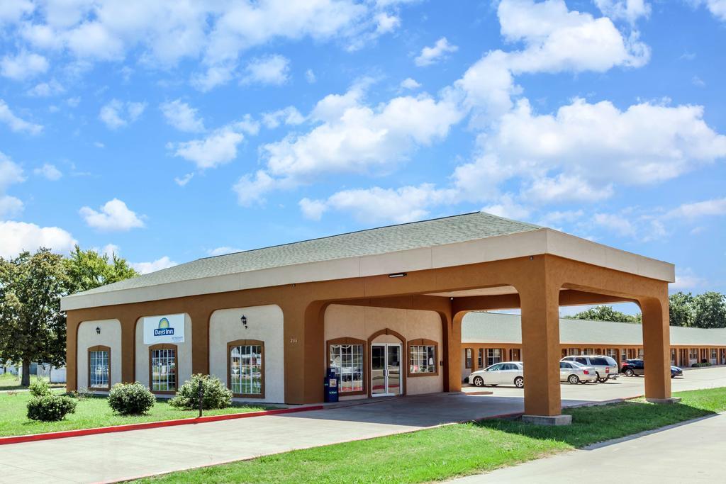 Days Inn Gun Barrel City ภายนอก รูปภาพ